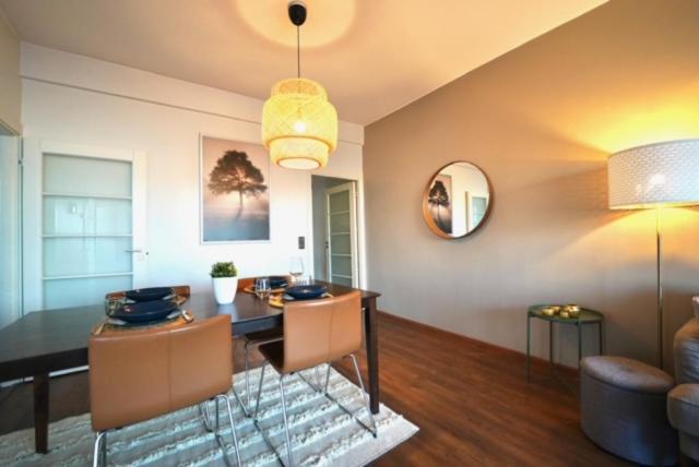 Cozy And Bright 2-Bedroom Apartment Washer And Dryer, King Size Bed โรวานิเอมิ ภายนอก รูปภาพ